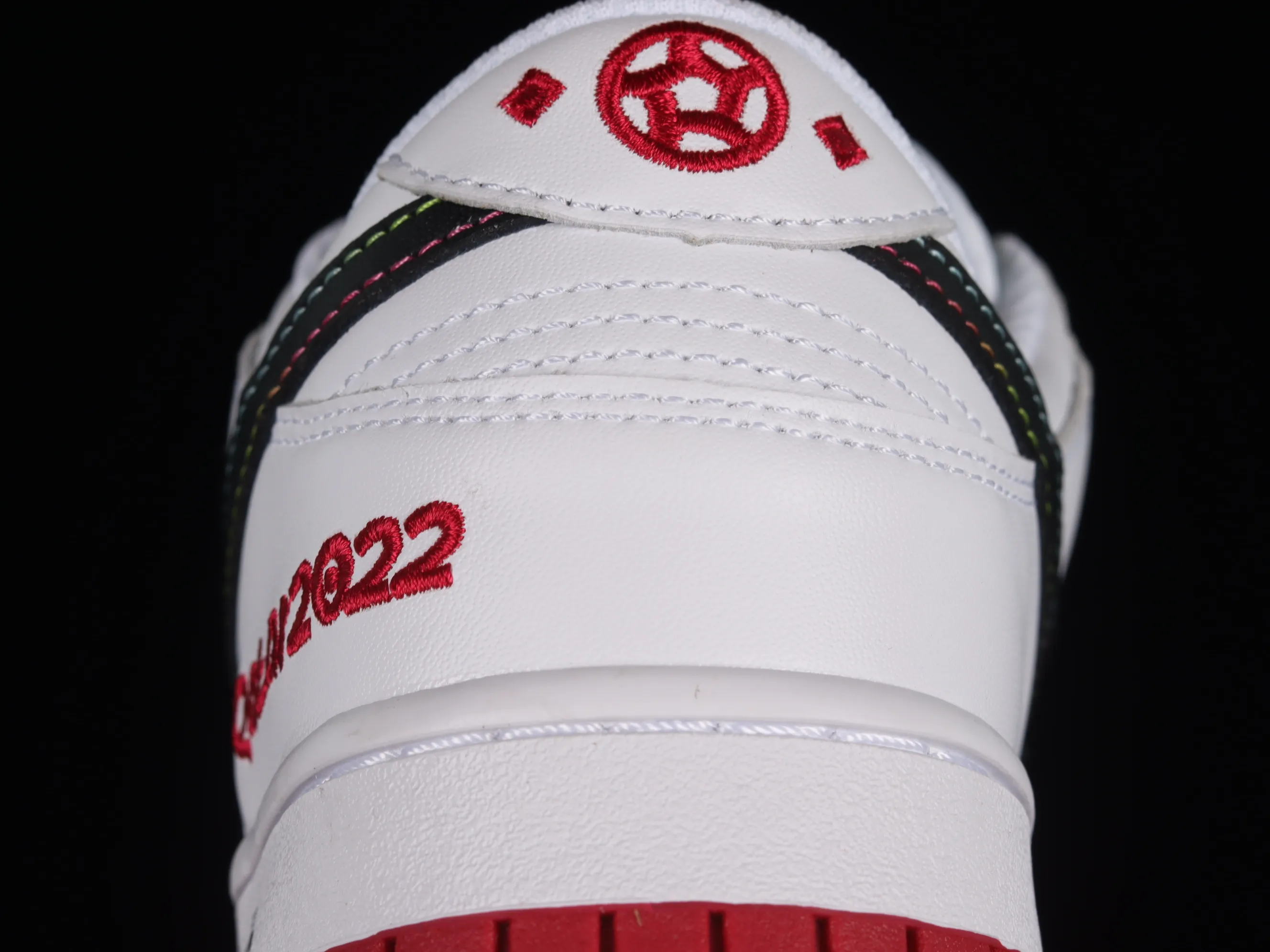 All Categories Nk SB Dunk Series Nk SB Dunk Low Low-top sneakers Nk SB Zoom Dunk Low X La eeb Qatar 2022 World Cup joint SB low-top sports and leisure sneakers DJ6188-006